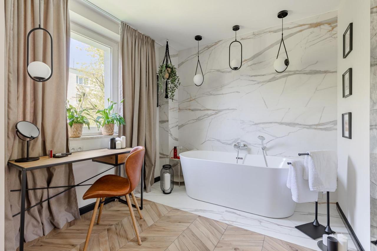 Secret Garden Apartment Варшава Экстерьер фото